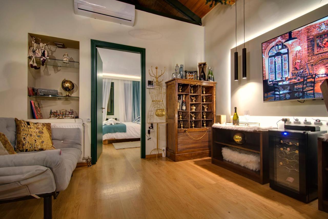 Iqoqo Hotels - Luxury Suites Ioannina Bagian luar foto