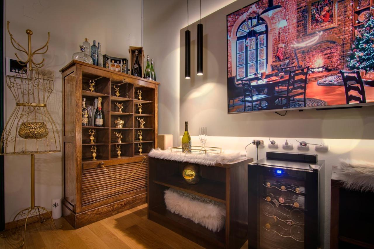 Iqoqo Hotels - Luxury Suites Ioannina Bagian luar foto
