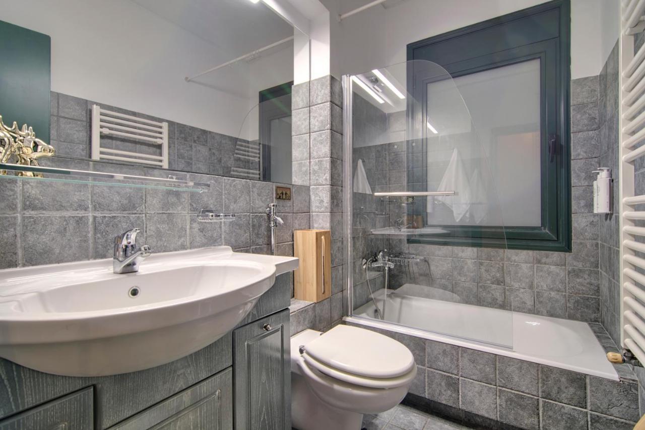 Iqoqo Hotels - Luxury Suites Ioannina Bagian luar foto