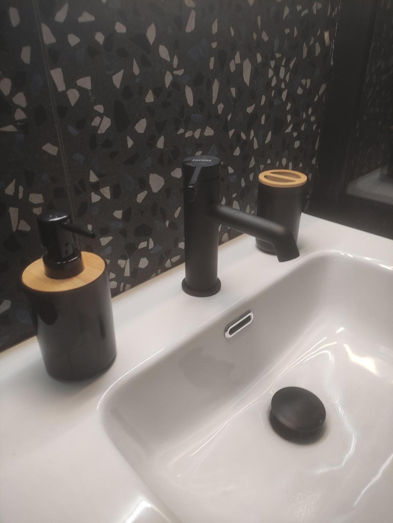 Iqoqo Hotels - Luxury Suites Ioannina Bagian luar foto